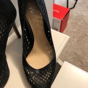 Vince Camuto pumps
